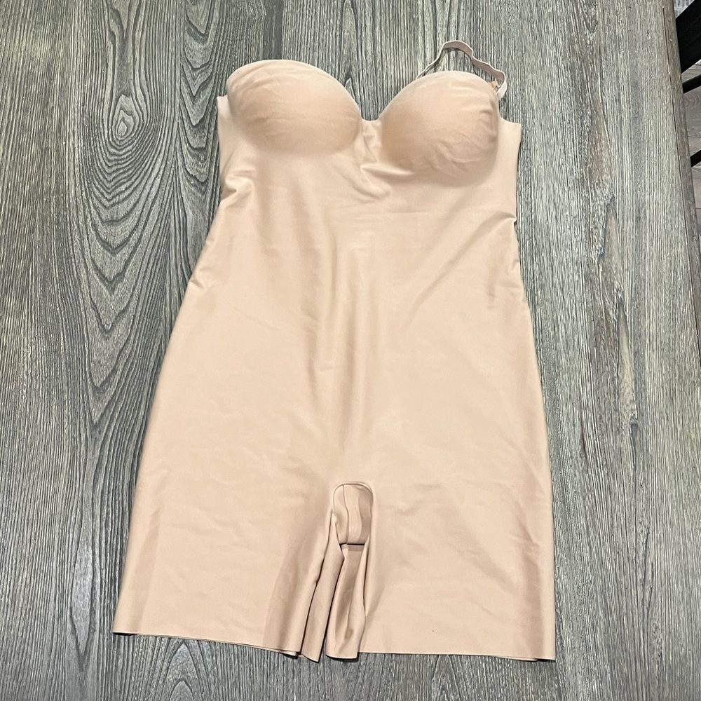 NWT Skims Body Underwire Mid Thigh Bodysuit Removable Straps Fitted Clay Size 2X